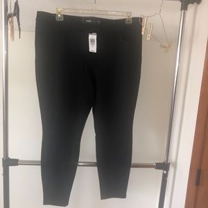 Torrid 5 Pocket Black Skinny Trousers -20S